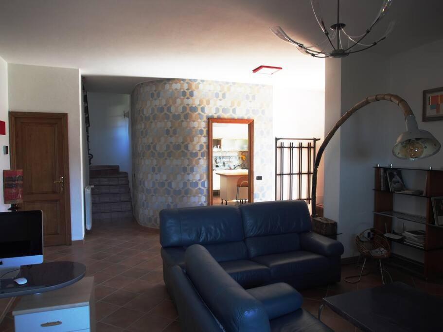 La Casa Di Mario Villa Massa  Buitenkant foto