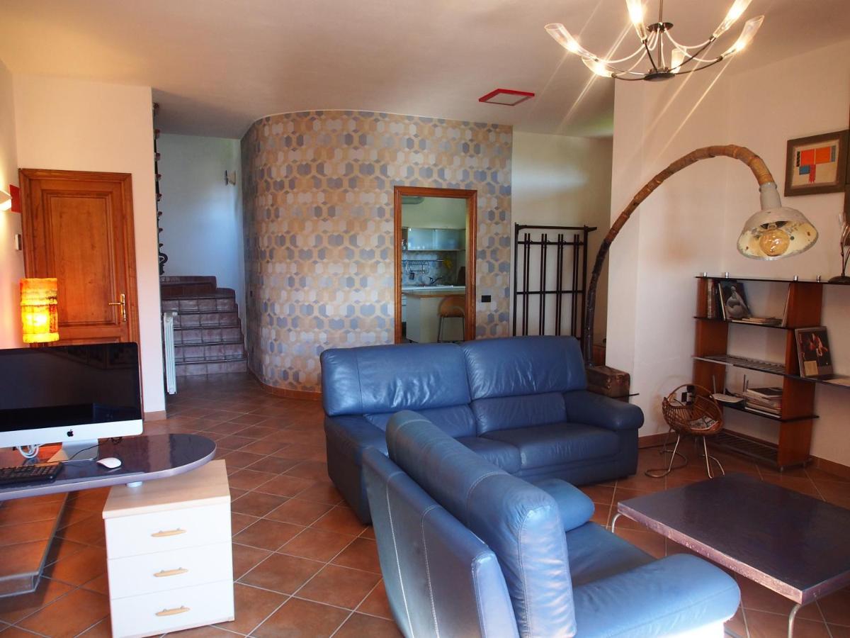 La Casa Di Mario Villa Massa  Buitenkant foto
